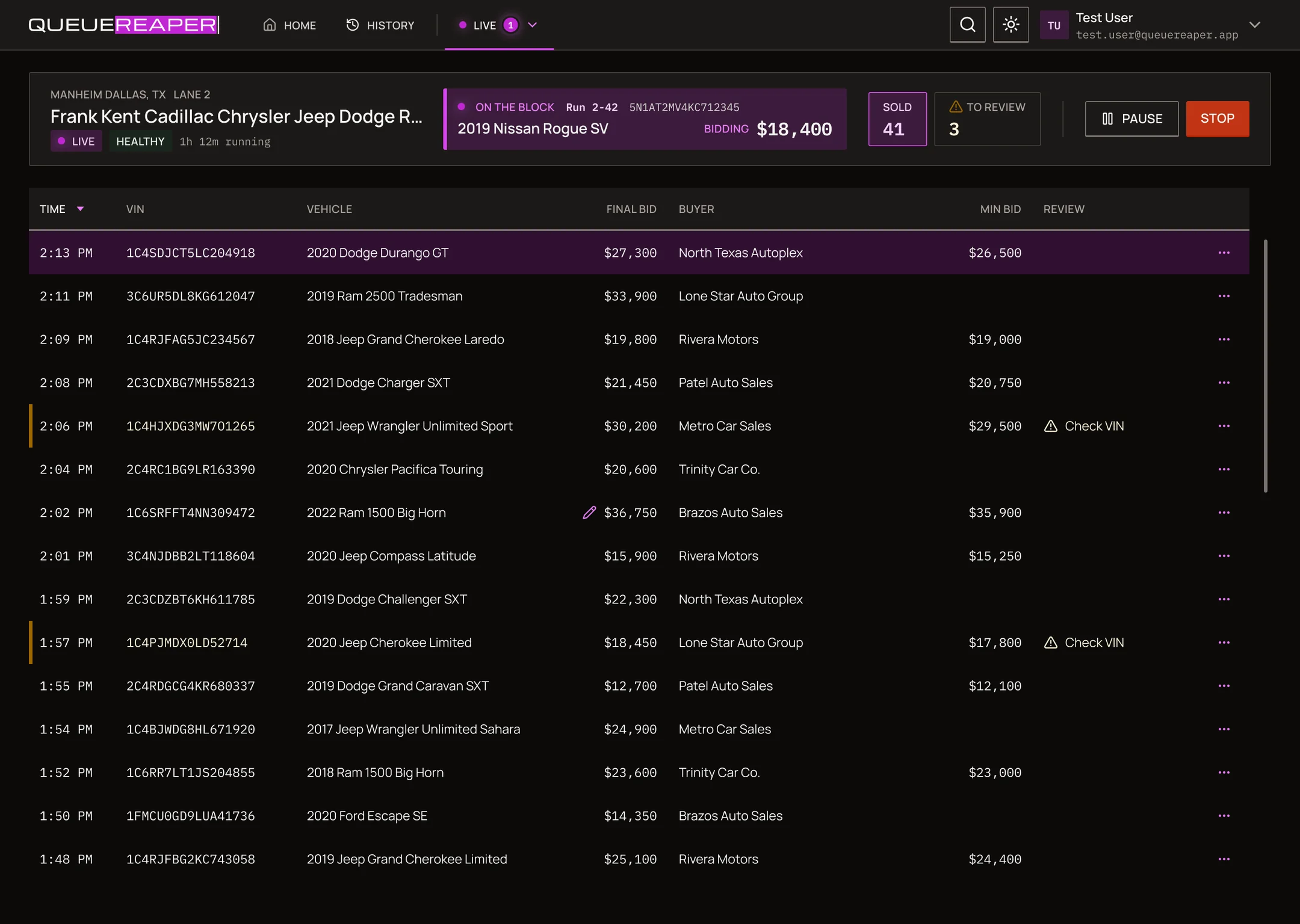 The Live screen in the dark theme